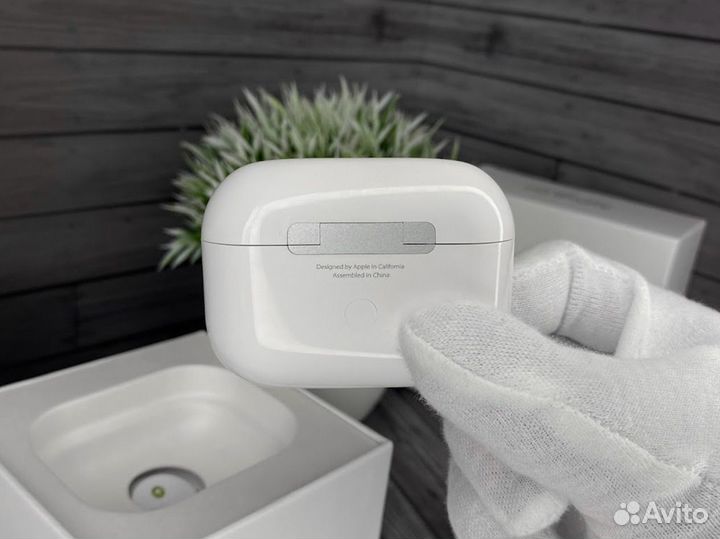 Наушники Apple Airpods Pro с шумоподавлением