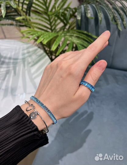 Браслет голубой