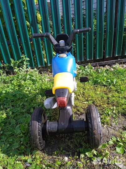 Детский трехколесный велосипед bmw