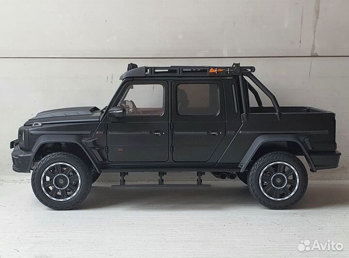 Mercedes Brabus G800 1:18