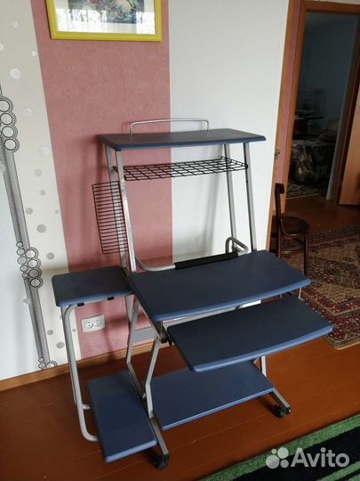 Компьютерный стол