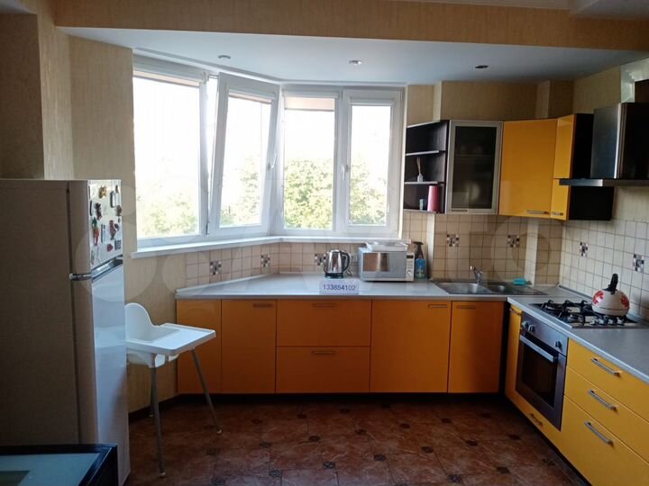 3-к. квартира, 85 м², 5/5 эт.