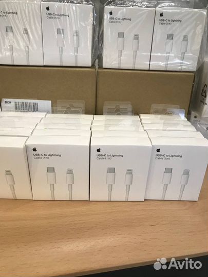 Комплект: Адаптер Apple 20W + Type-C Lightning