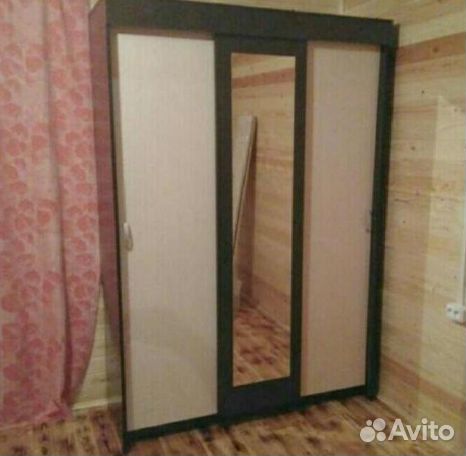 Шкаф