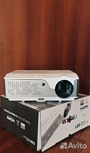 Аренда / прокат проектора, экран для проектора