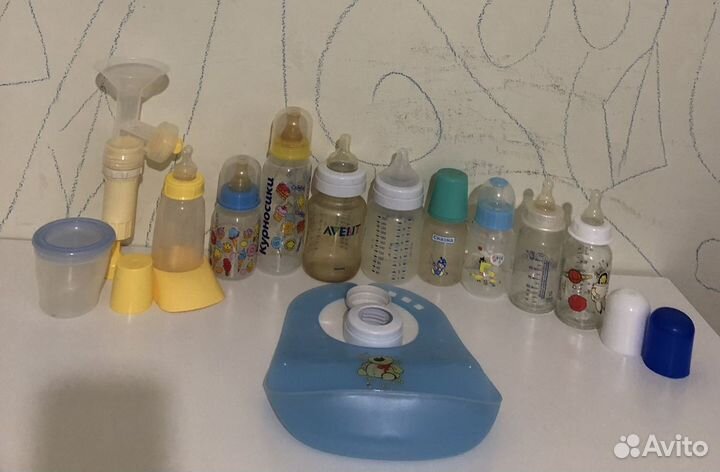 Бутылочки, ручной молокоотсос и другие аксессуары