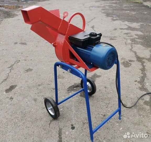 Измельчитель веток аренда