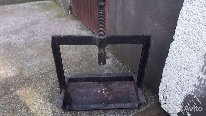 Пресс винтовой ручной