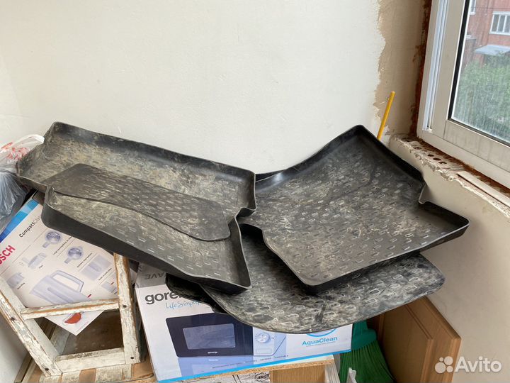 Автомобильные коврики резиновые