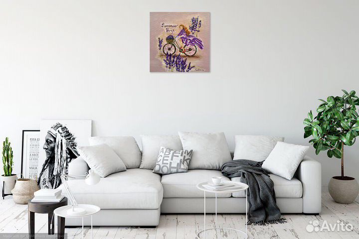 Картина девушка на велосипеде с лавандой