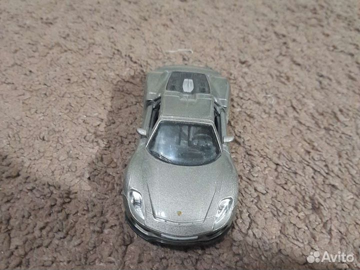 Porsche 918 spyder машинка