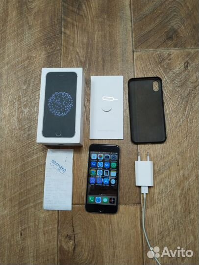 Телефон iPhone 6