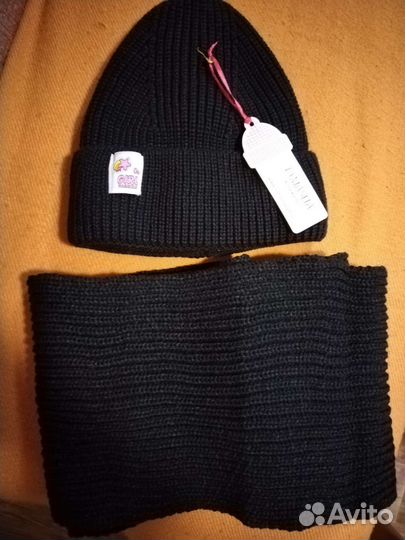 Комплект шапка и снуд