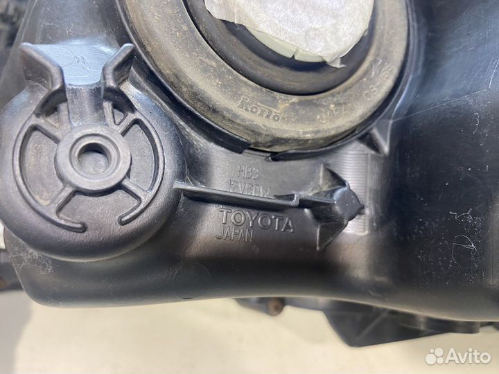 Фары на toyota camry 50 галоген