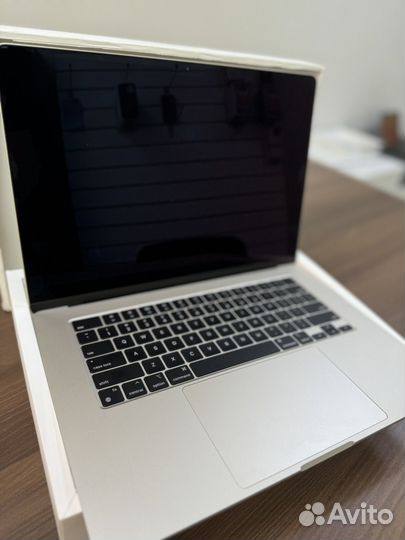 Macbook Air 15 M2 8/256