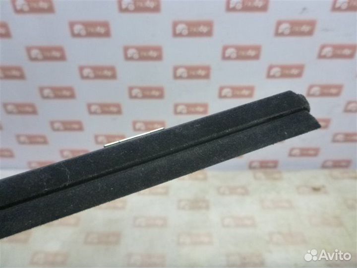 Уплотнитель стекла двери бархотка передний правый