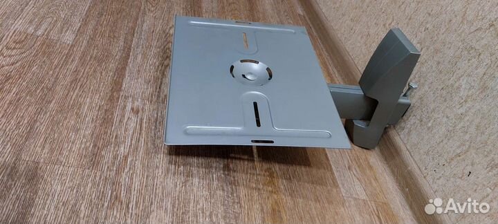 Кронштейн для телевизора на стену