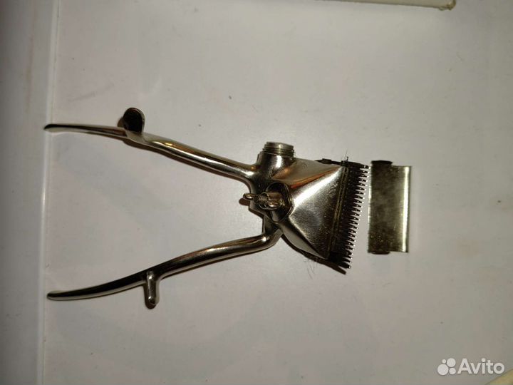 Ручная машинка для стрижки волос