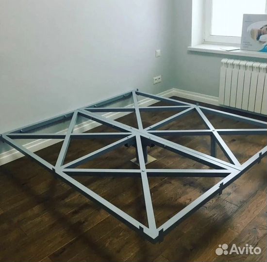 Парящая кровать от производителя