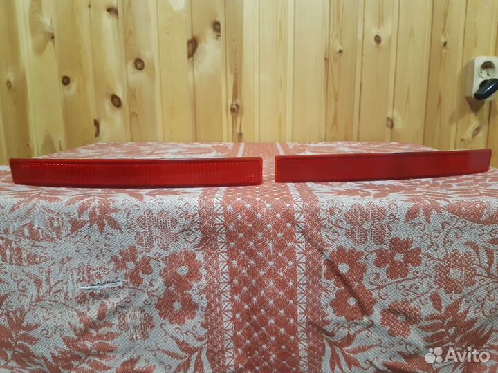 Отражатель,туманка заднего бампера Infinity Fx35