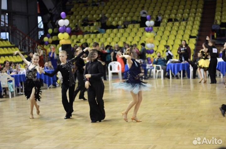 Продаю /сдаю в аренду платье для бальных танцев