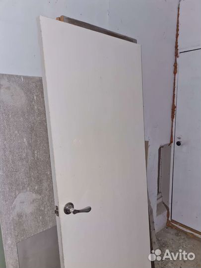 Двери межкомнатные бу разные