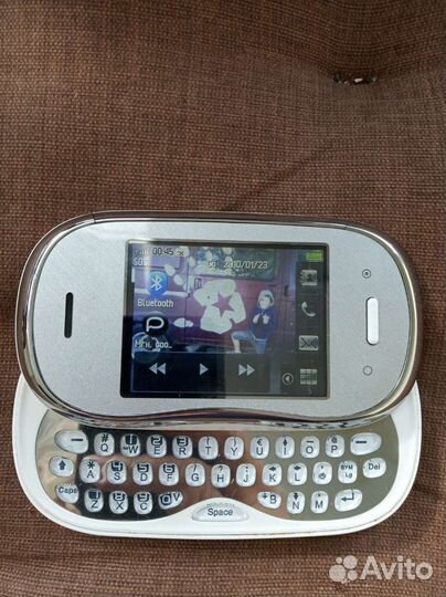 Мобильный телефон Alcatel