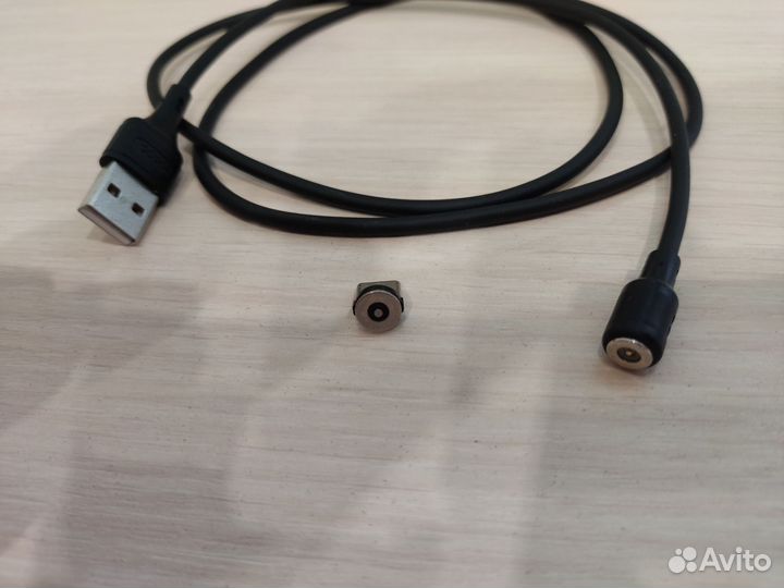 USB кабель на магните