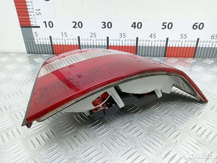 Фонарь задний правый Opel Vectra B 1998 90512716