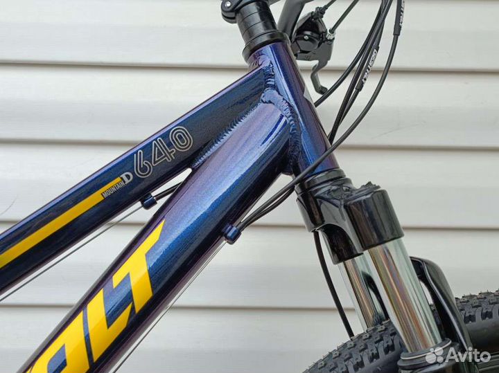 Велосипед на 26 дюймовых колёсах