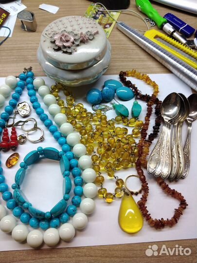 Шкатулочка с винтажными украшениями