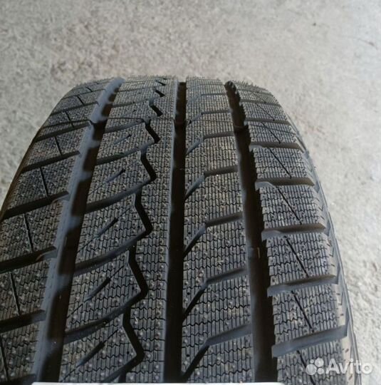 Farroad FRD79 205/50 R17 93H