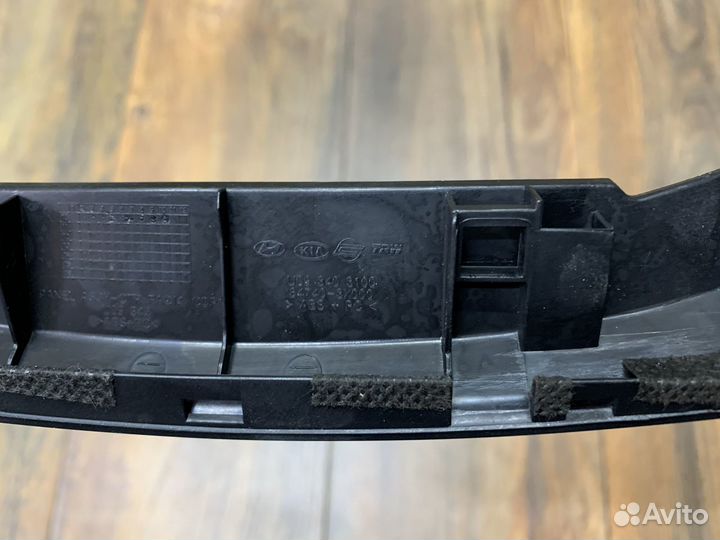 Hyundai Avante Накладка центральной панели