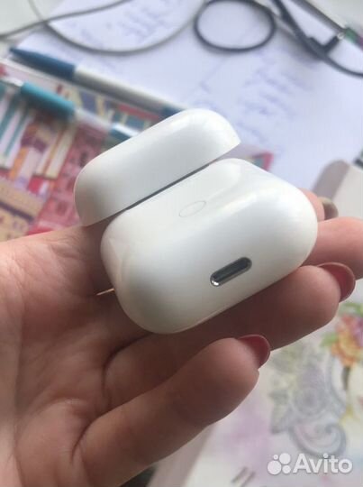 Зарядка airpods 2 с чехлом