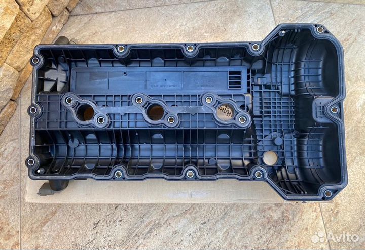 Крышка клапанная Hyundai Genesis новая