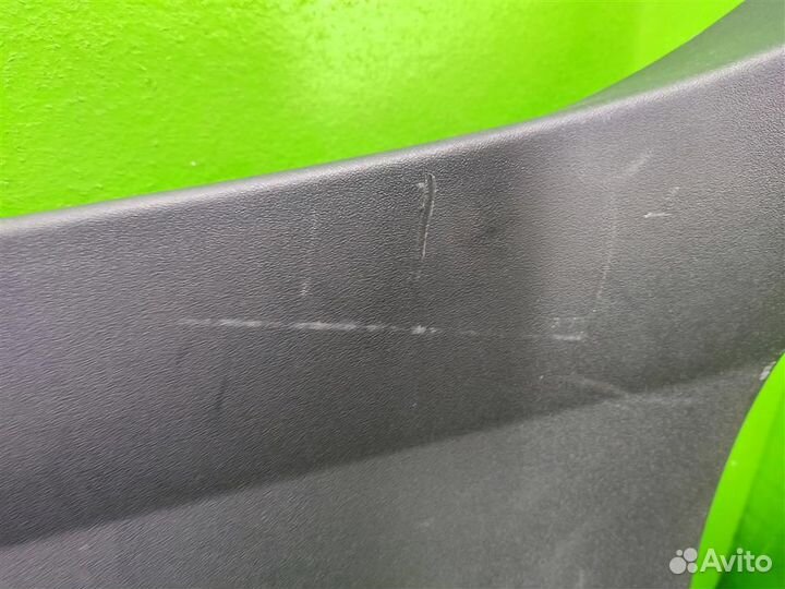 Обшивка крышки багажника Toyota Auris E150 2009