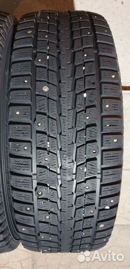 Dunlop SP Winter Ice 01 215/65 R16 98T