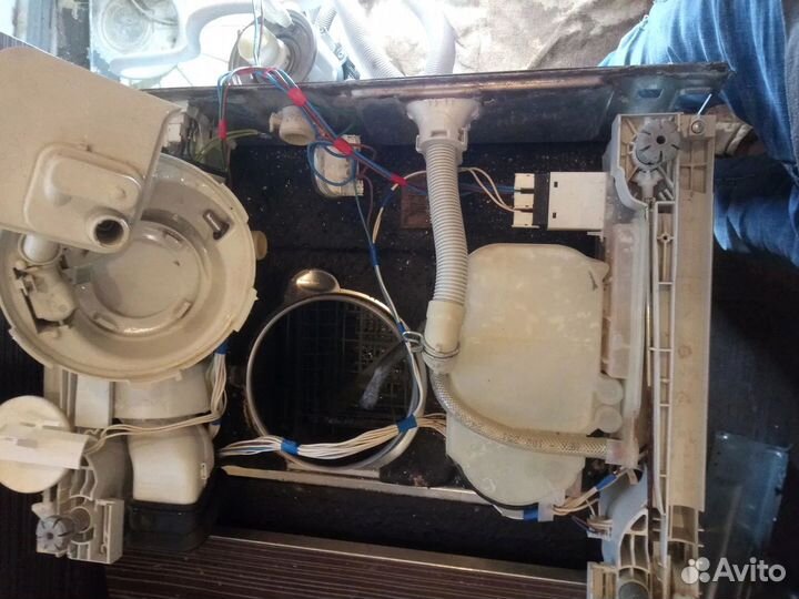 Ремонт холодильников / Ремонт посудомоечных машин