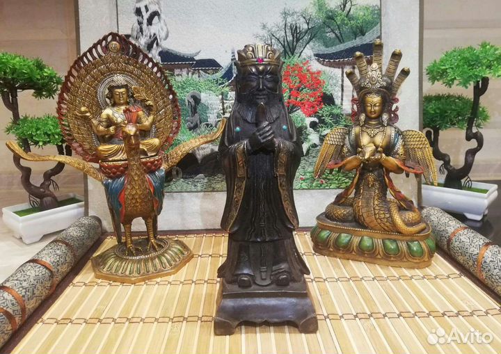 Антикварная Китайская статуэтка Жёлтый император