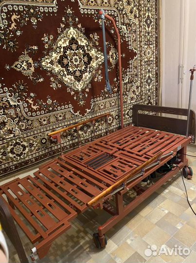 Электрическая медицинская кровать для лежачих боль