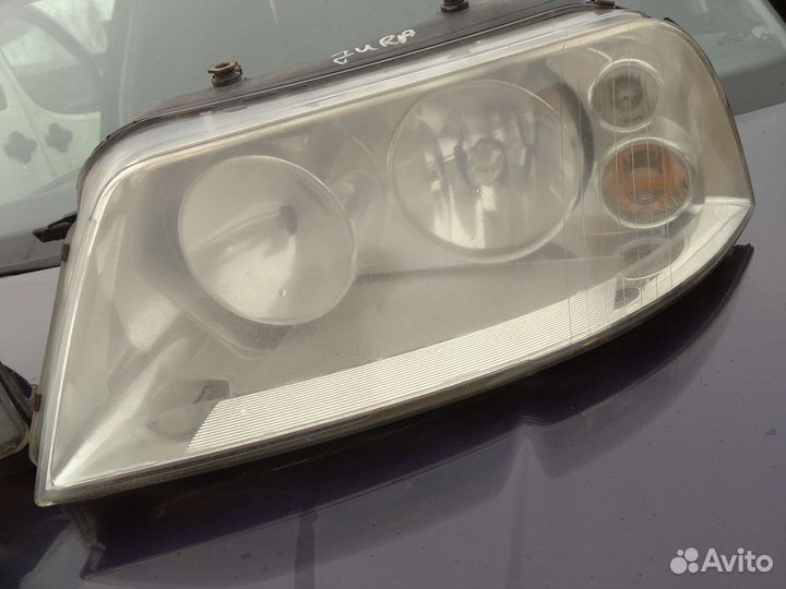 Фары Фольксваген Шаран 2005 г