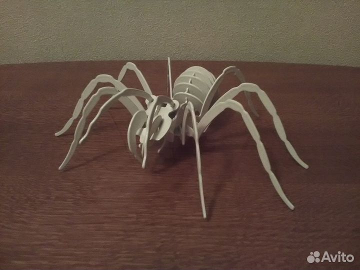 Паук металлический