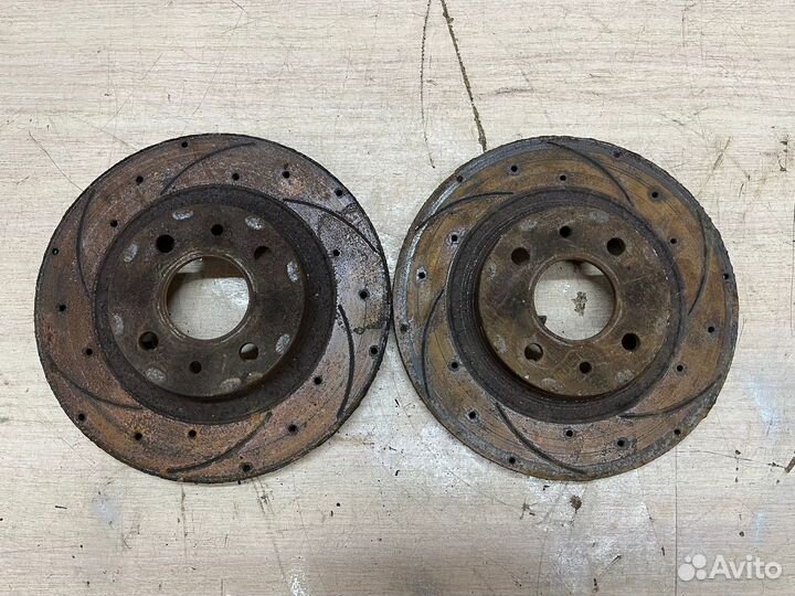 Тормозные диски передние LADA granta