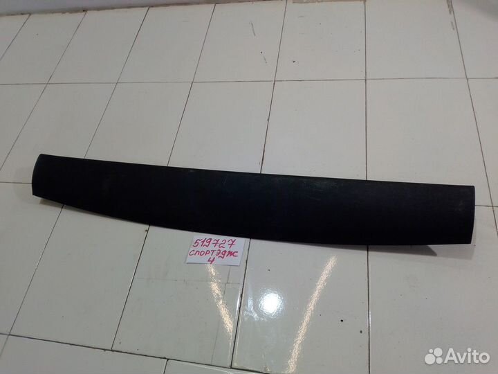 Обшивка двери/крышки багажника центральная верхняя