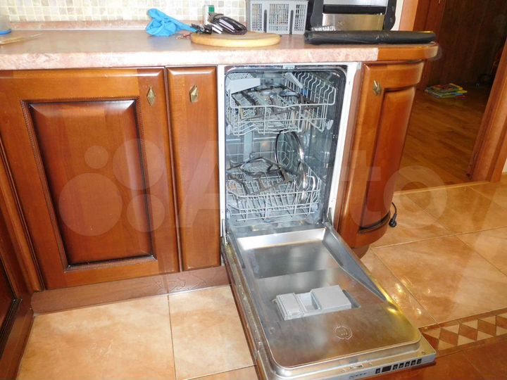 3-к. квартира, 100 м², 3/5 эт.