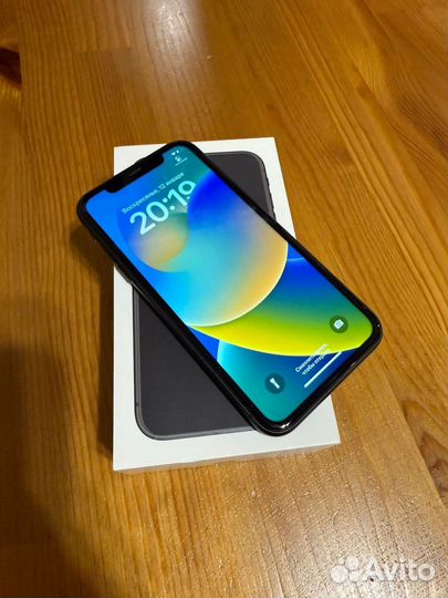 iPhone 11, 64 ГБ