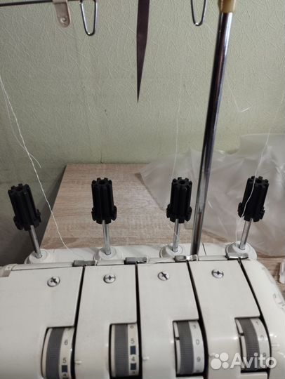 Оверлок 4-х, 3-х, 2-х ниточный бытовой бу