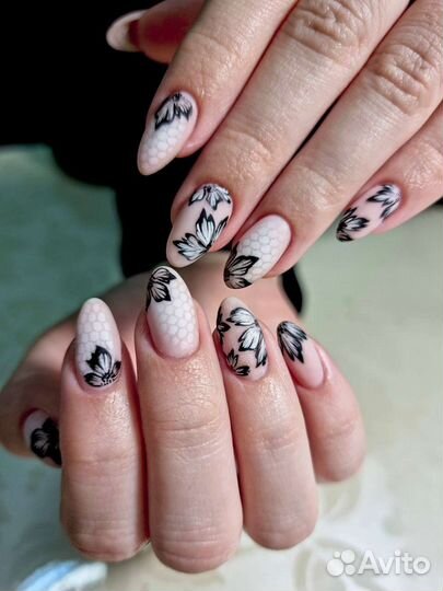 Маникюр на родниках