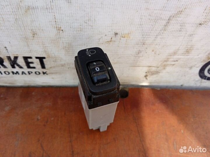 Блок управления светом Mitsubishi Lancer 9 2000