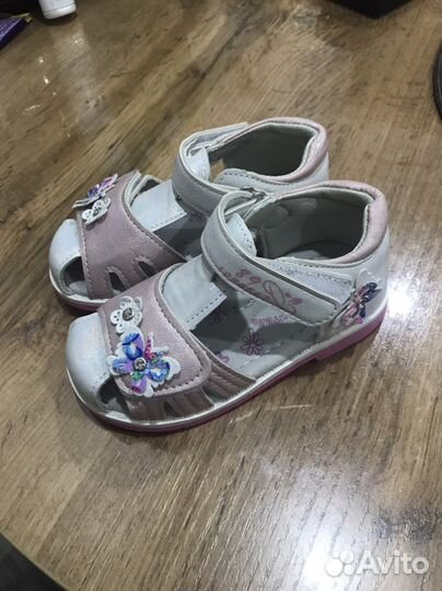 Босоножки для девочки
